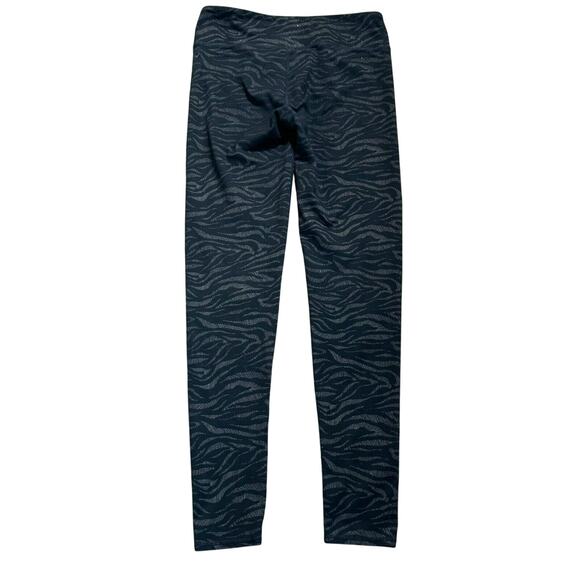 FABLETICS Women's Medium Black Gray Zebra Define Power Hold Mid‎ Rise Leggings - Picture 3 of 7